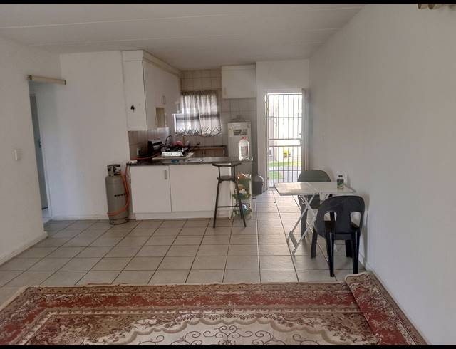 2 BEDROOM SECTIONAL TITLE FOR SALE IN COMET